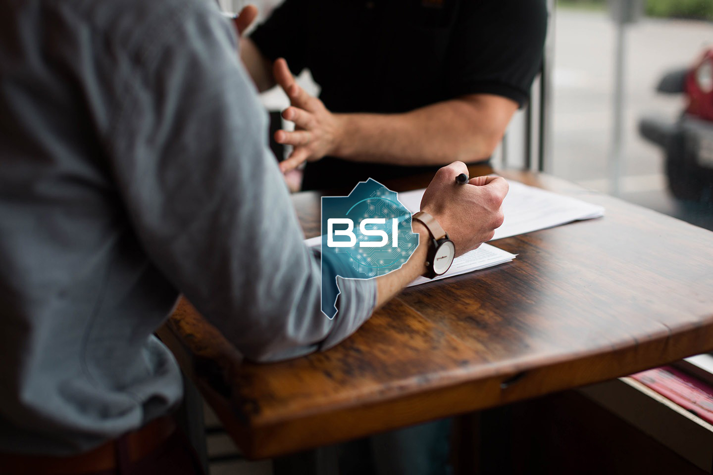 Equipo BSI trabajando en soluciones